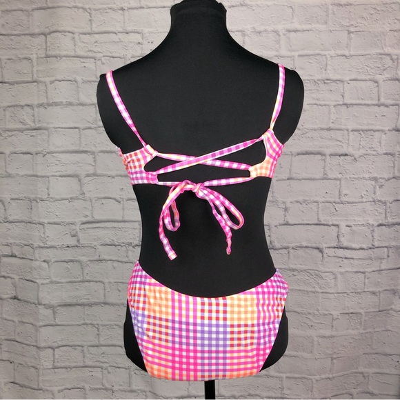 Pink Two Piece Multi Colored Swimsuit Large Bottom Size D/DD Top - Picture 2 of 12